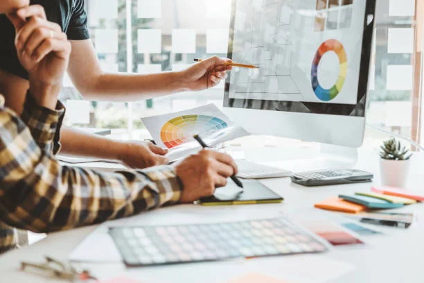 graphics-designing-company-vs-freelancer.jpg (1)